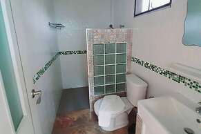 Phenwaree Amphawa Resort