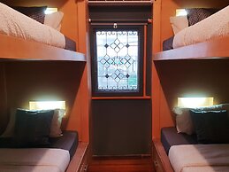 We Bangkok at Metro Park - Hostel