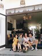 Sunny Riverside Homestay