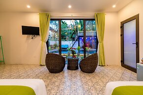 Sunny Riverside Homestay