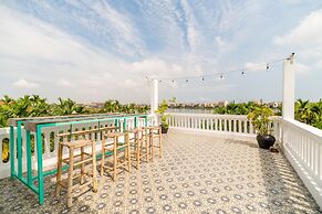 Sunny Riverside Homestay