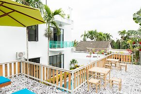 Sunny Riverside Homestay