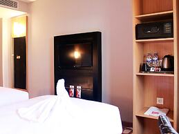 ibis Pontianak City Center