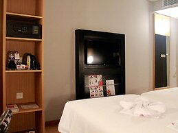 ibis Pontianak City Center