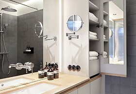 Lighthouse Hotel & SPA