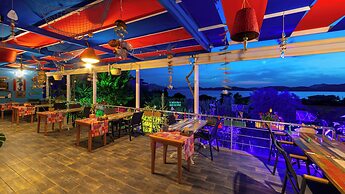 Derin Mavi Suit Butik Otel - Adults Only