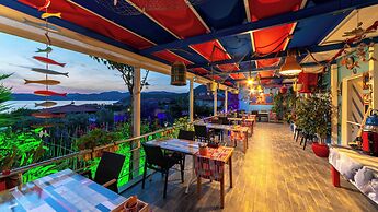 Derin Mavi Suit Butik Otel - Adults Only