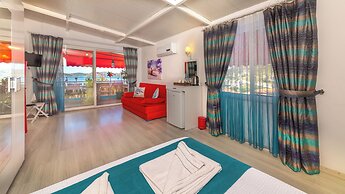 Derin Mavi Suit Butik Otel - Adults Only