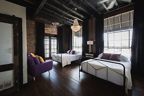 GunRunner Boutique Hotel