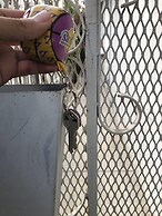 Comfortable Beverly Hills Town House