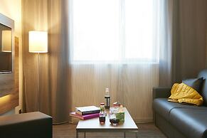 Moxy Glasgow Merchant City