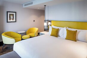 The Dixon, Autograph Collection