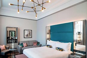 The Dixon, Autograph Collection