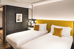 The Dixon, Autograph Collection