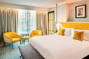 The Dixon, Autograph Collection