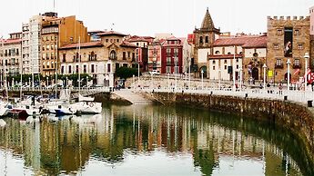 LA Nana DEL MAR Flat on the old Port of Cudillero