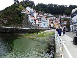 LA Nana DEL MAR Flat on the old Port of Cudillero