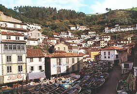 LA Nana DEL MAR Flat on the old Port of Cudillero