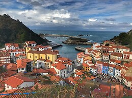 LA Nana DEL MAR Flat on the old Port of Cudillero