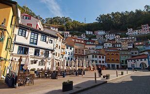 LA Nana DEL MAR Flat on the old Port of Cudillero