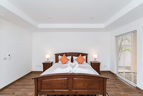 Sunset View Luxury Pool Villa