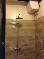 Kajibange bar and guesthouse