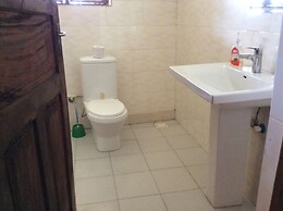 Kajibange bar and guesthouse