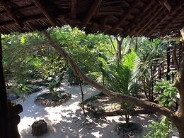 Kajibange bar and guesthouse