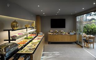 Upsuites Hotel