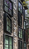 Upsuites Hotel
