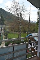 Magic Himalayan Cottage