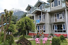 Magic Himalayan Cottage