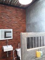 Baan Hotelier Resort