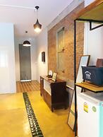 Baan Hotelier Resort