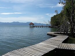 Baan Hotelier Resort