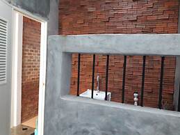 Baan Hotelier Resort