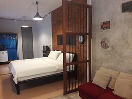 Baan Hotelier Resort