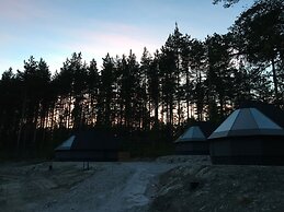 Tackork Gård & Marina Oy