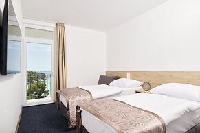 Colentum Resort Murter