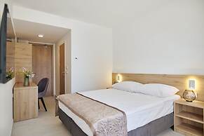 Colentum Resort Murter