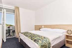 Colentum Resort Murter