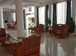 Bella Rose Nefertiti