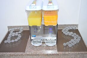 Bella Rose Nefertiti