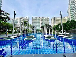 Azure Urban Resort by Adam's Crib