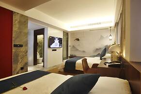 South Mountain Boutique Hotel