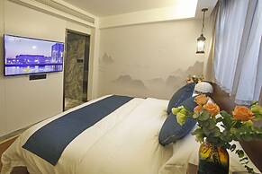 South Mountain Boutique Hotel