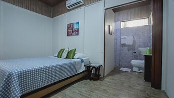 Aparatamentos Arenal Ranas y Ranitas