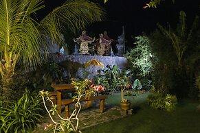 Van Santri Homestay Pemuteran