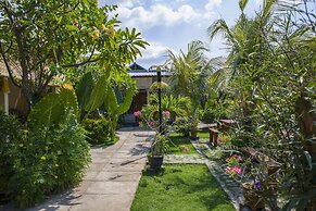 Van Santri Homestay Pemuteran