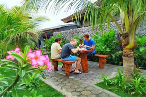 Van Santri Homestay Pemuteran